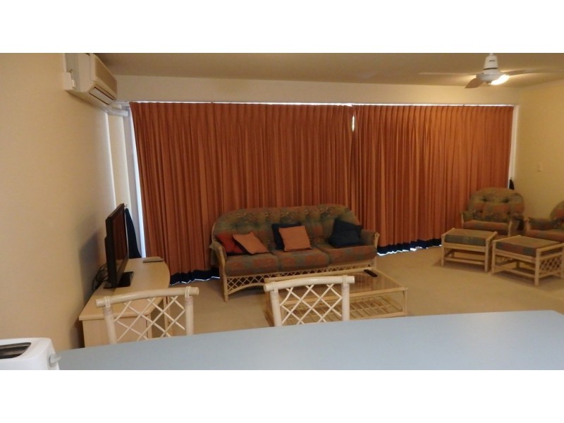 26/386 Esplanade, Torquay QLD 4655