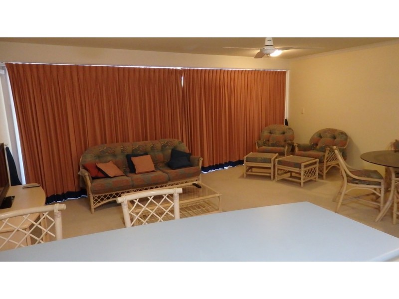 26/386 Esplanade, Torquay QLD 4655