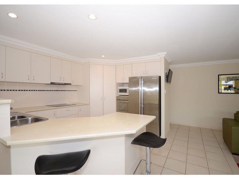 5 Surrey Court, Kawungan QLD 4655
