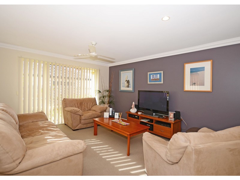 5 Surrey Court, Kawungan QLD 4655