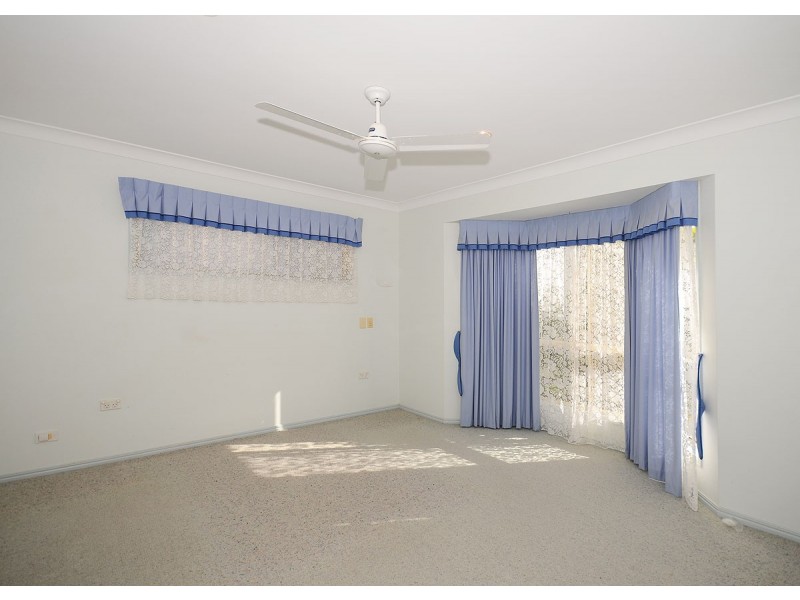 9 Wright Way, Scarness QLD 4655