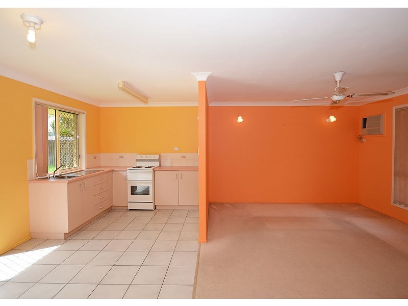 96 North Street, Point Vernon QLD 4655