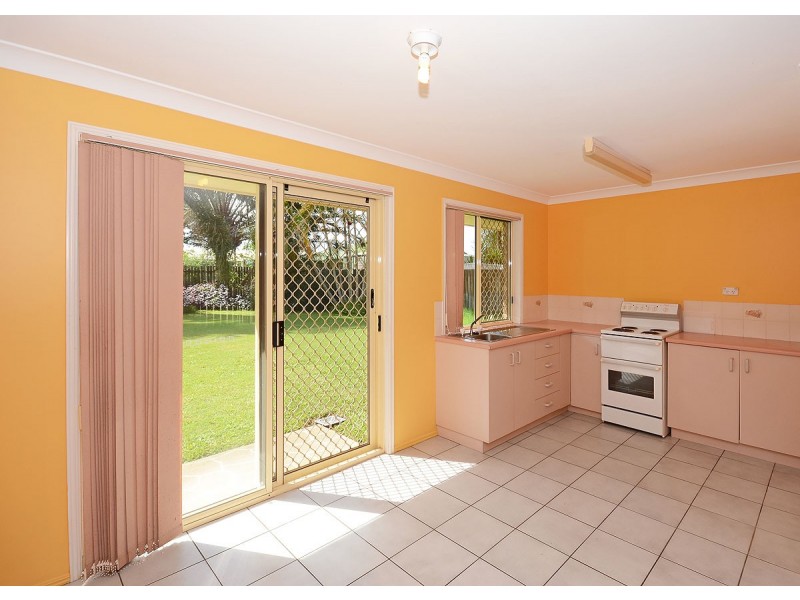 96 North Street, Point Vernon QLD 4655
