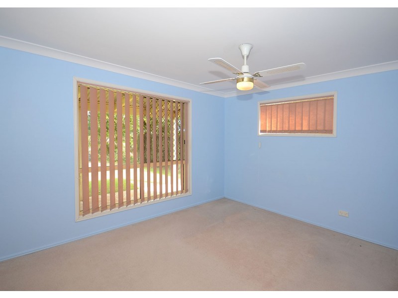96 North Street, Point Vernon QLD 4655