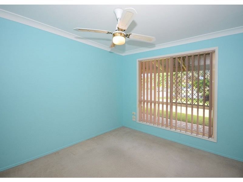 96 North Street, Point Vernon QLD 4655