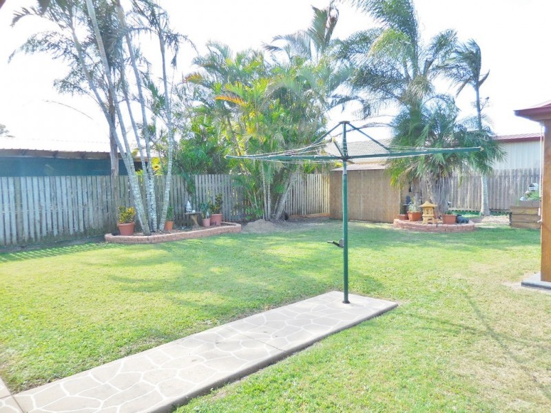 96 North Street, Point Vernon QLD 4655