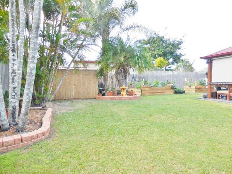 96 North Street, Point Vernon QLD 4655