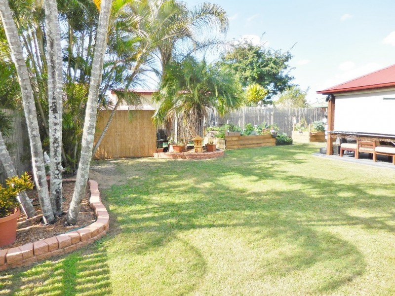 96 North Street, Point Vernon QLD 4655