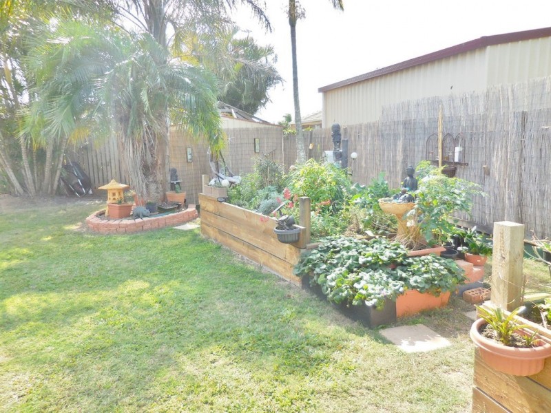 96 North Street, Point Vernon QLD 4655