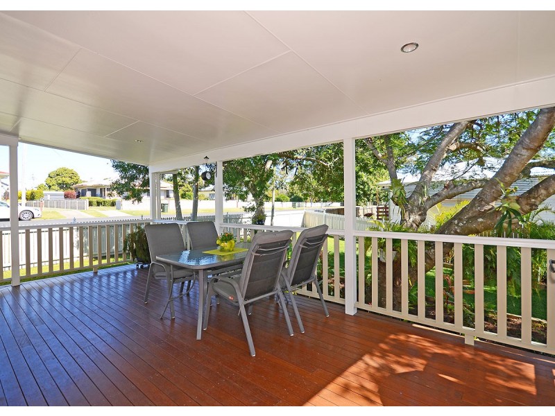 28 Kent Street, Urangan QLD 4655