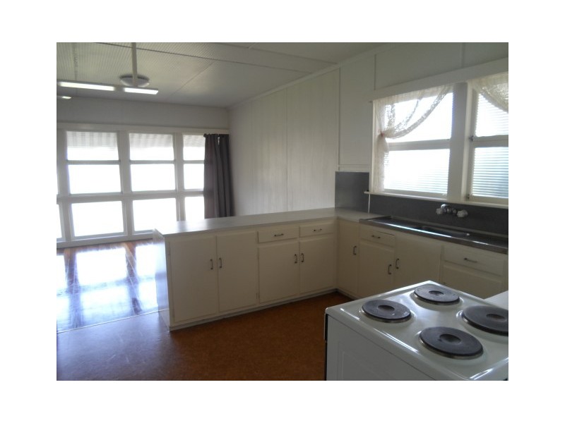 15 Charles Street, Pialba QLD 4655