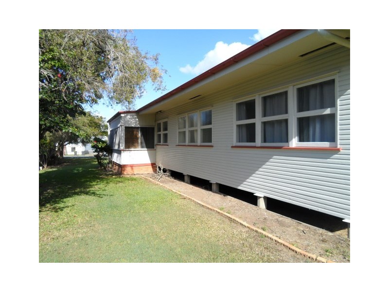 15 Charles Street, Pialba QLD 4655