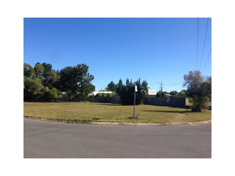 198 Dayman Street, Urangan QLD 4655