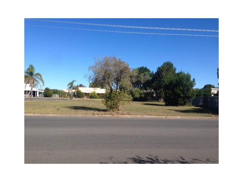 198 Dayman Street, Urangan QLD 4655