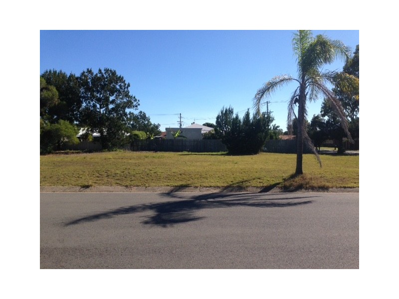 198 Dayman Street, Urangan QLD 4655