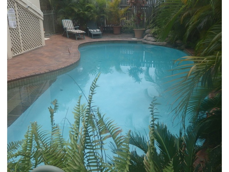 405 Esplanade, Torquay QLD 4655
