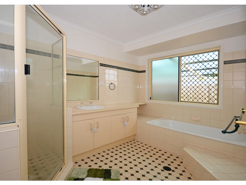 10 San Marco Court, Urangan QLD 4655