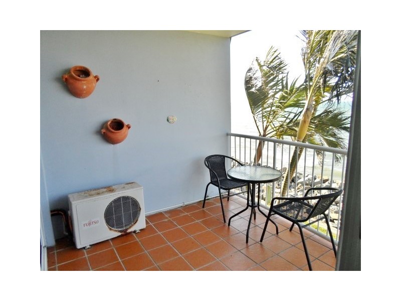 64/17 Buccaneer Dr, Urangan QLD 4655