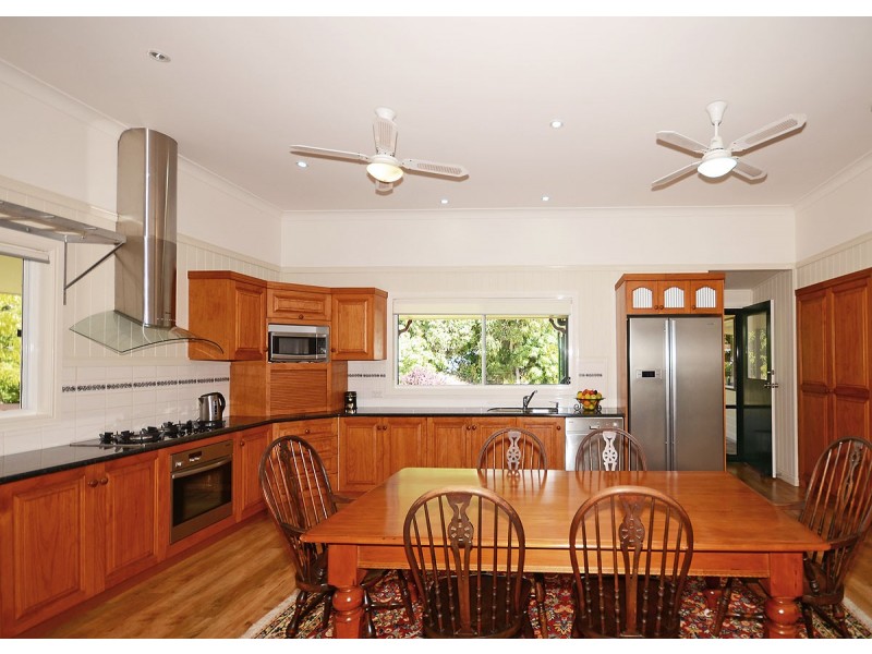 603 Charlton Esplanade, Urangan QLD 4655