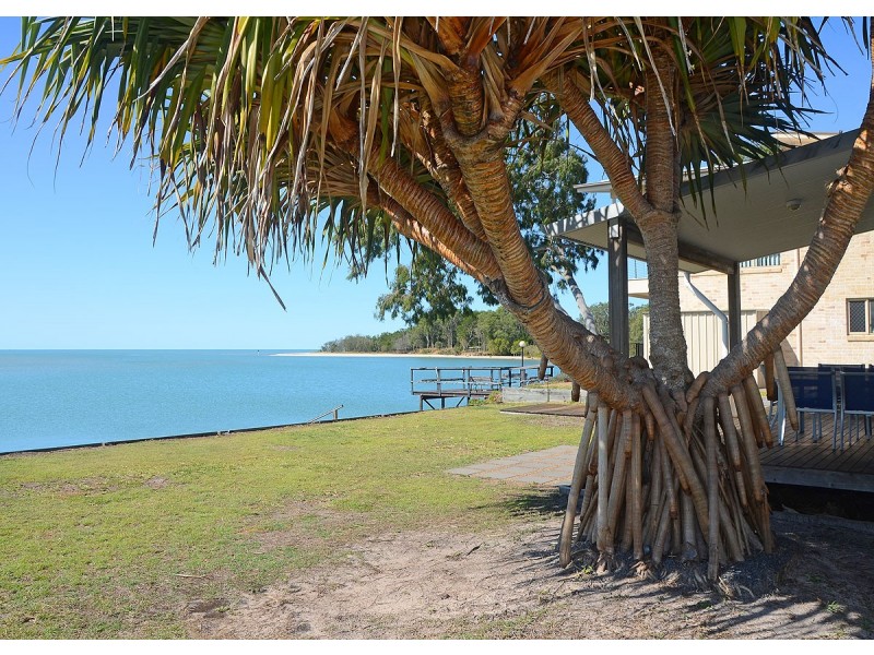 42 Moreton Street, Toogoom QLD 4655