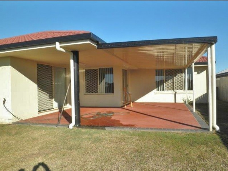 8 Earl St Vincent Drive, Eli Waters QLD 4655