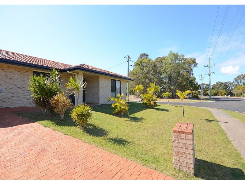 2/2 Orchid Avenue, Urangan QLD 4655