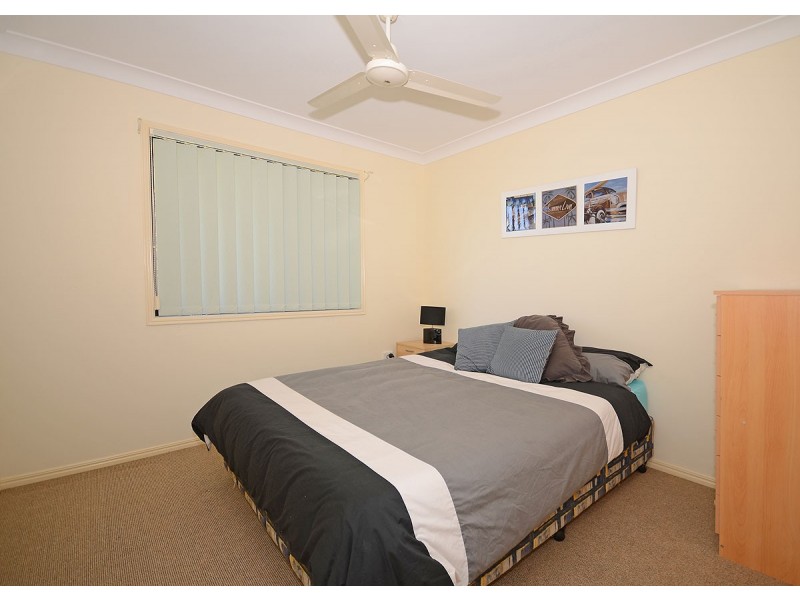 2/2 Orchid Avenue, Urangan QLD 4655