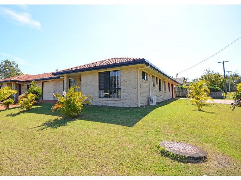 2/2 Orchid Avenue, Urangan QLD 4655