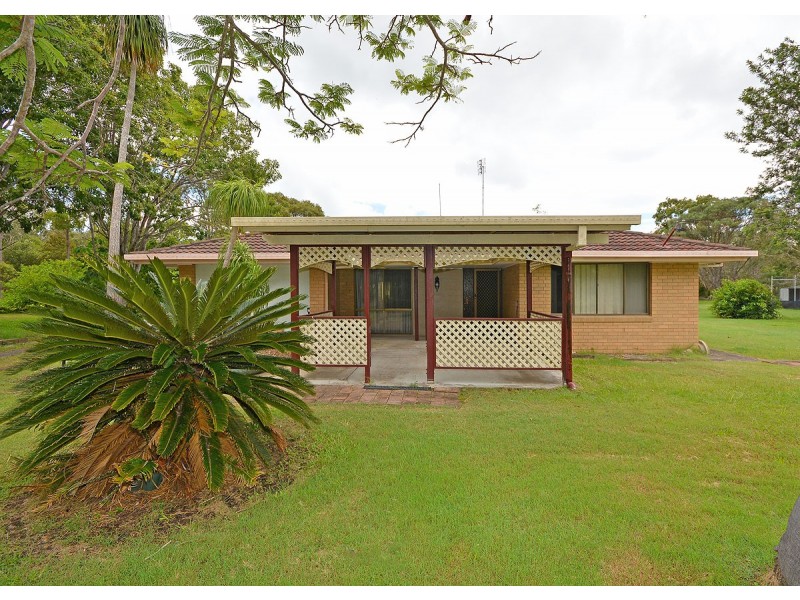 25 Senorita Parade, Urangan QLD 4655