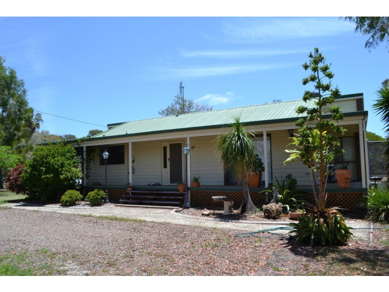 25 Senorita Parade, Urangan QLD 4655