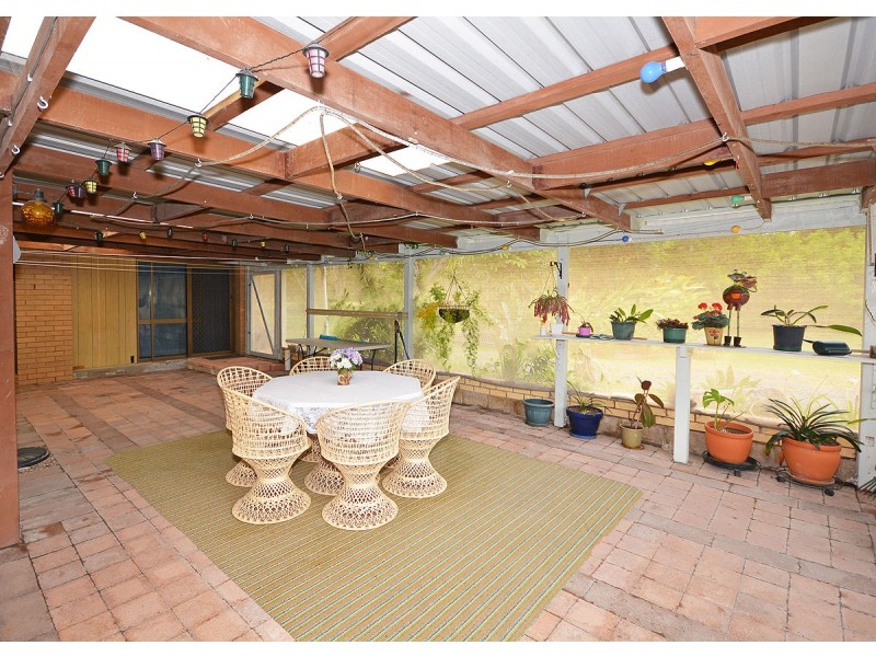 25 Senorita Parade, Urangan QLD 4655