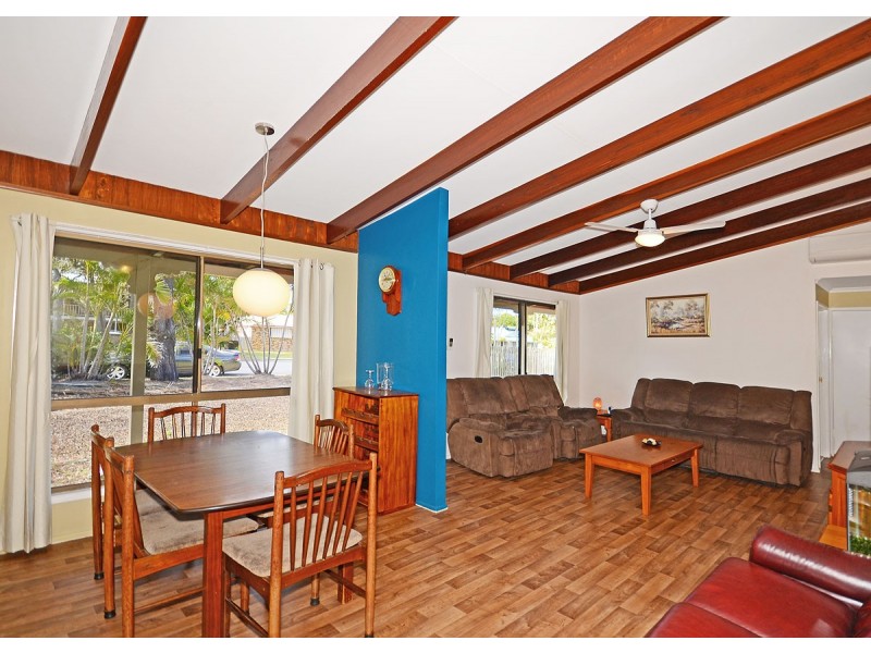37 Ann Street, Torquay QLD 4655