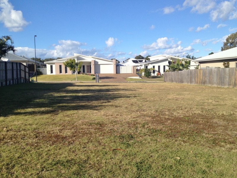 7 Seahaven Circuit, Pialba QLD 4655