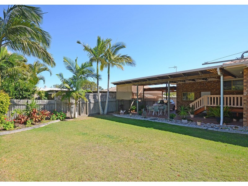 150 Hammond Street, Urangan QLD 4655
