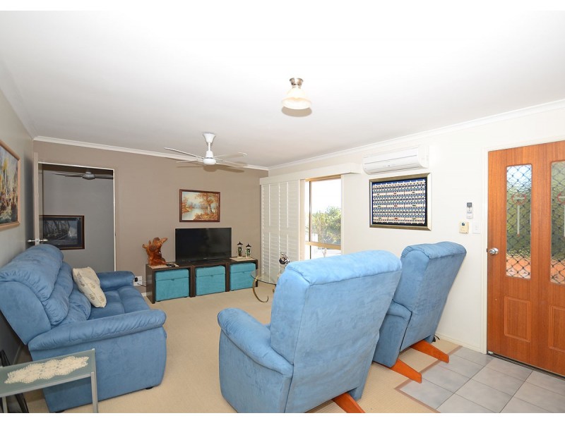 150 Hammond Street, Urangan QLD 4655