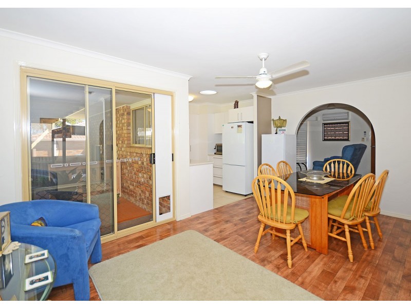 150 Hammond Street, Urangan QLD 4655