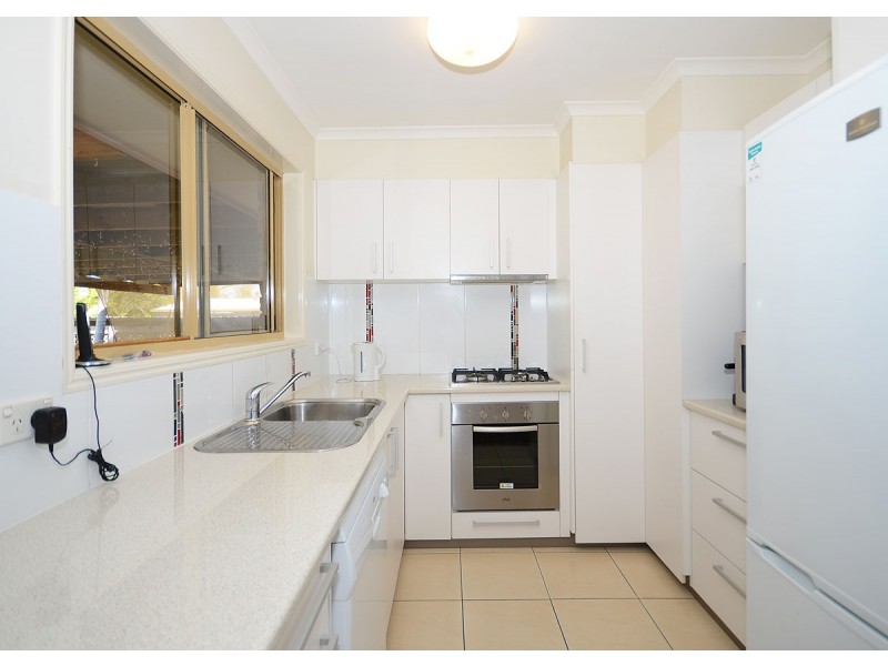 150 Hammond Street, Urangan QLD 4655