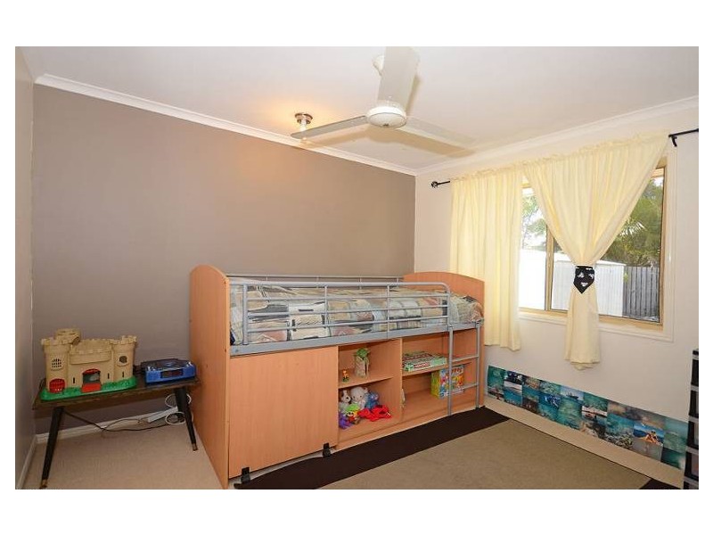 150 Hammond Street, Urangan QLD 4655