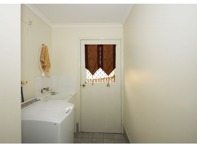 150 Hammond Street, Urangan QLD 4655