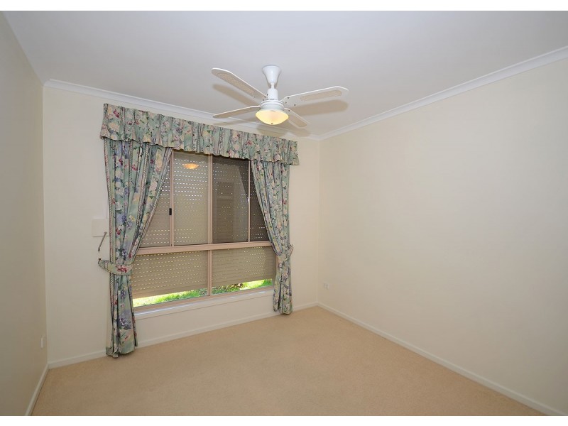 1 Glen Court, Point Vernon QLD 4655