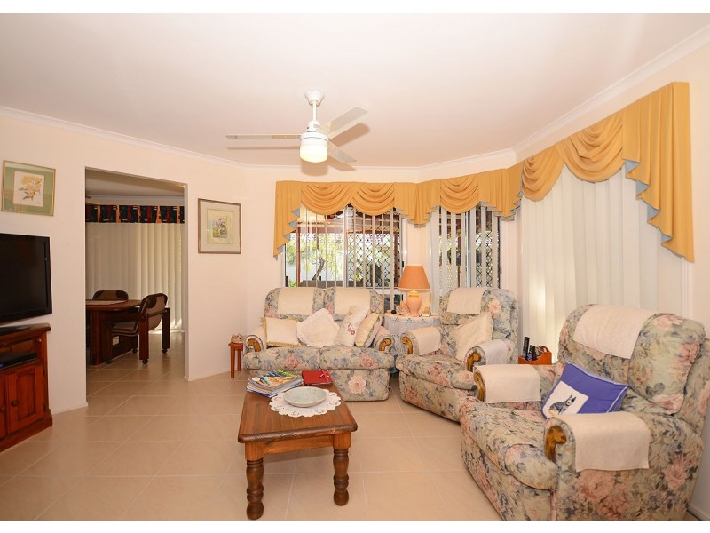 2 Pandanus Drive, Dundowran Beach QLD 4655