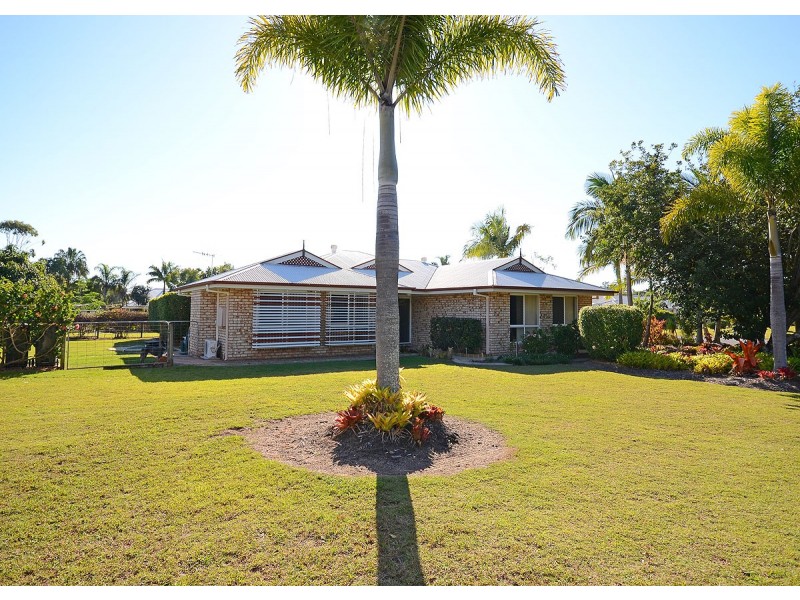 2 Pandanus Drive, Dundowran Beach QLD 4655