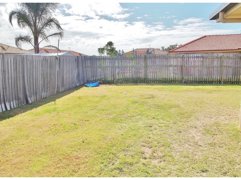 22 Emerald Park Way, Urangan QLD 4655