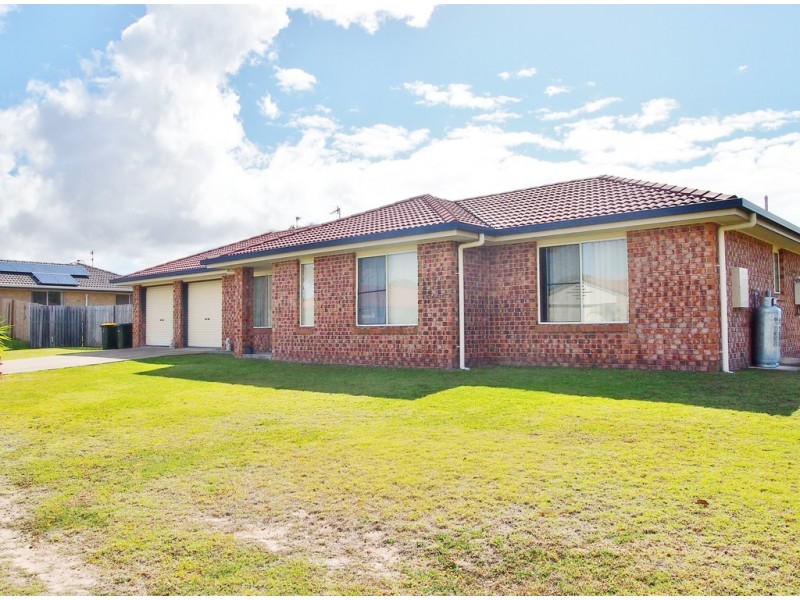 22 Emerald Park Way, Urangan QLD 4655