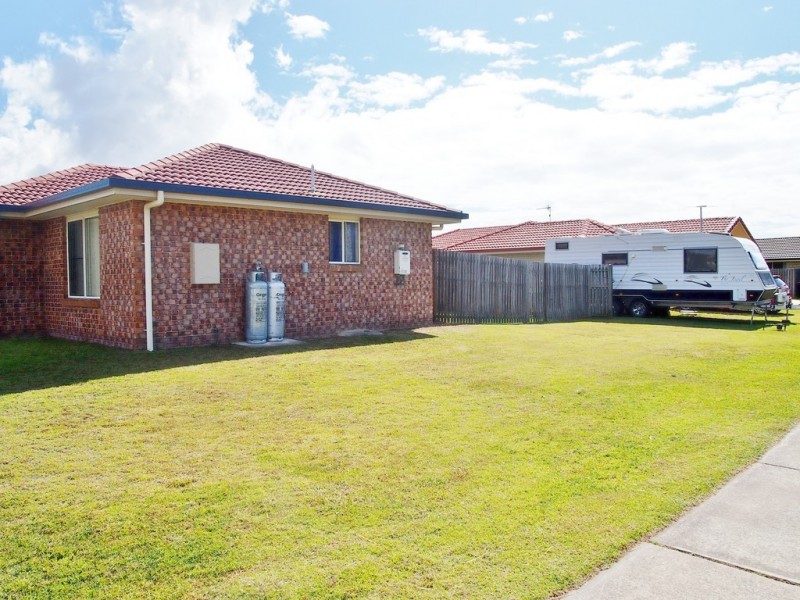 22 Emerald Park Way, Urangan QLD 4655