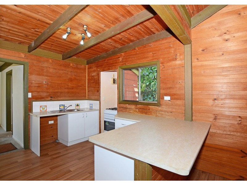 3 Berna Court, Point Vernon QLD 4655