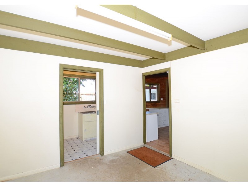 3 Berna Court, Point Vernon QLD 4655