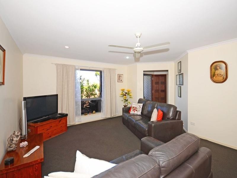 24 Hyperno Road, Point Vernon QLD 4655