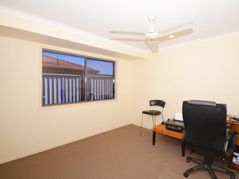 24 Hyperno Road, Point Vernon QLD 4655