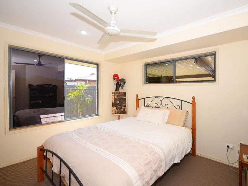 24 Hyperno Road, Point Vernon QLD 4655